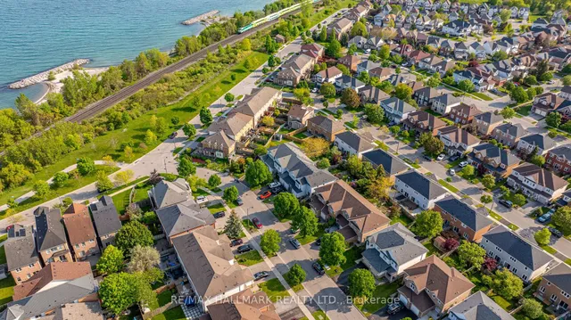 Additional image 33 of 14 Eastport Dr