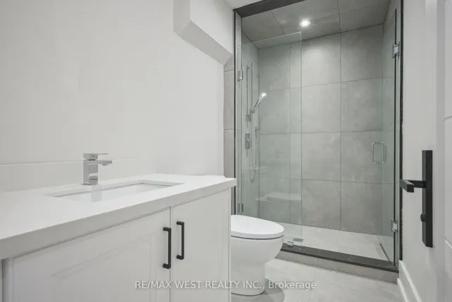 Additional image 11 of 12B Foch Ave