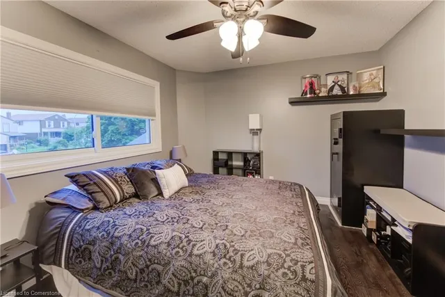 Additional image 32 of 9 Toynbee Cres