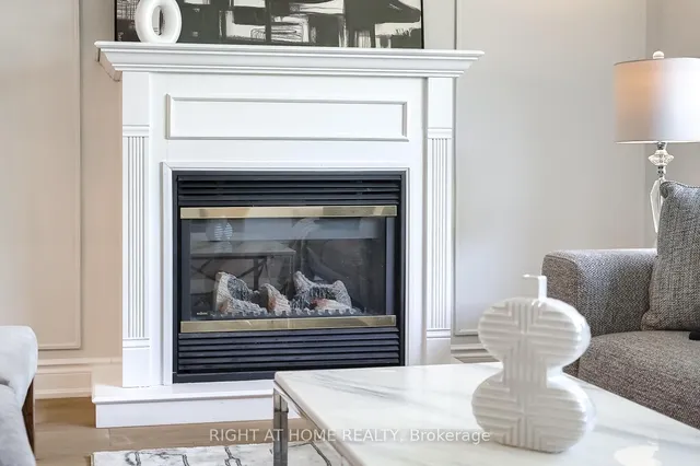 Additional image 7 of 14 Amulet St