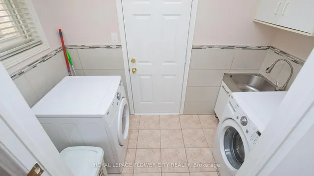 Additional image 20 of 627 Driftcurrent Dr