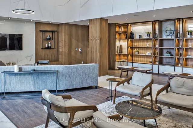 Additional image 23 of 255 Village Green Sq Unit 1402