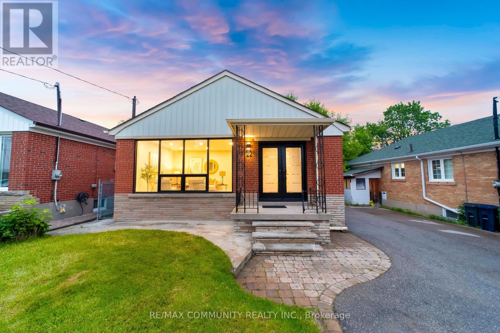 22 MIRAMAR CRESCENT|Toronto (Bendale), Ontario M1J1R4