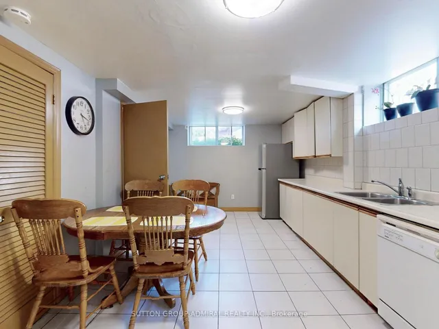 Additional image 27 of 31 Charrington Cres