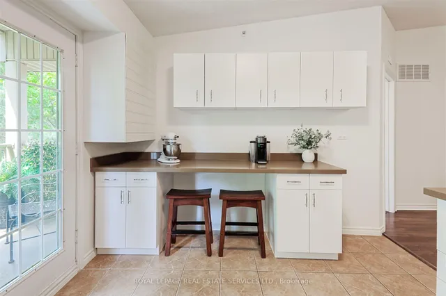 Additional image 23 of 4025 Kilmer Dr Unit 407