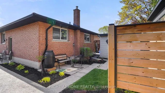 Additional image 42 of 45 Bond St