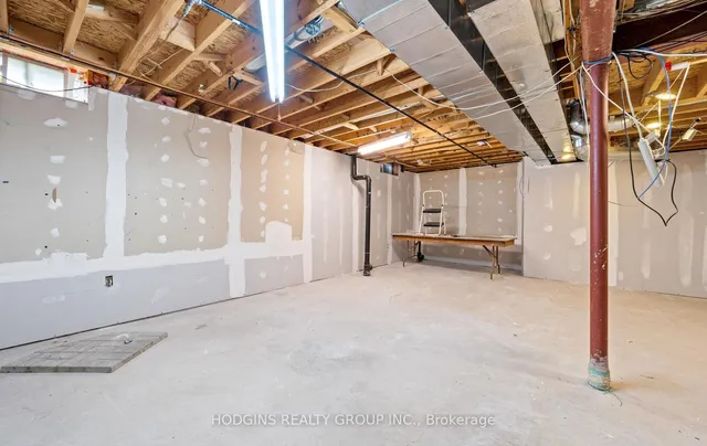 Additional image 42 of 1705 Samuelson Circ