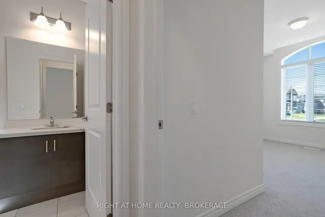 Additional image 30 of 19 Robarts Dr