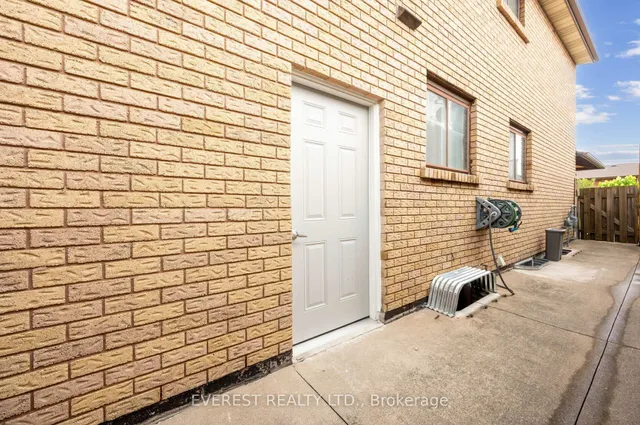 Additional image 26 of 41 JUNIPER Dr