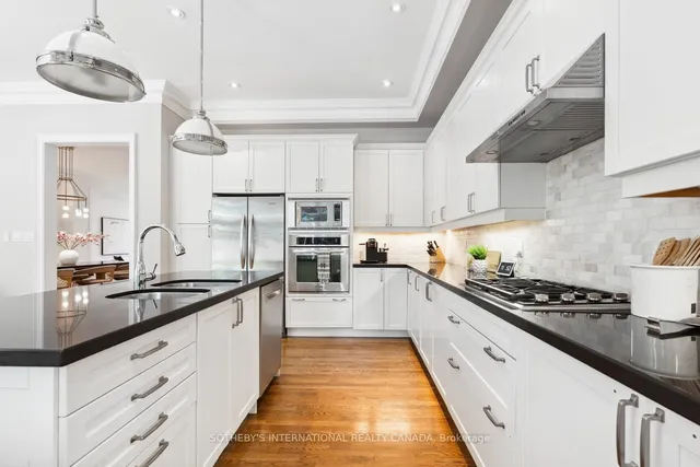 Additional image 18 of 177 Dewbourne Ave