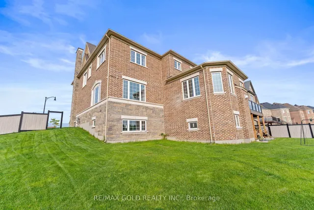 Additional image 32 of 40 Autumn Olive Way