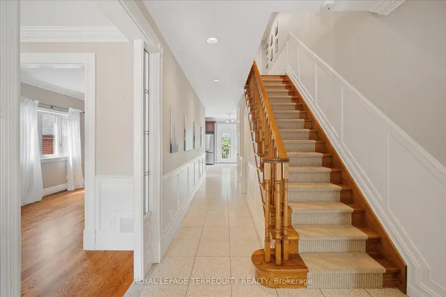 Additional image 5 of 384 Winnett Ave