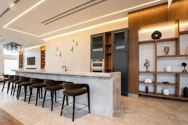 Additional image 20 of 509 Dundas St Unit 701