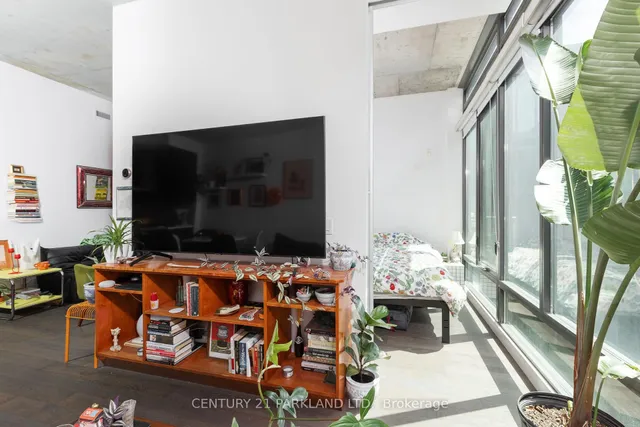 Additional image 16 of 90 Broadview Ave Unit 720