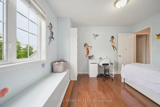 Additional image 16 of 477 Farlow Cres