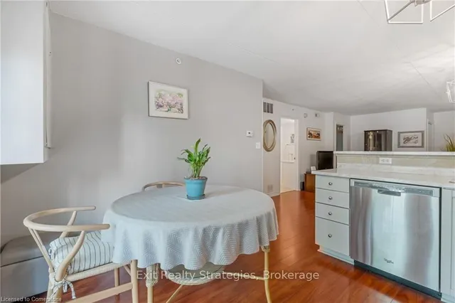 Additional image 11 of 1451 Walker's Line Unit 105