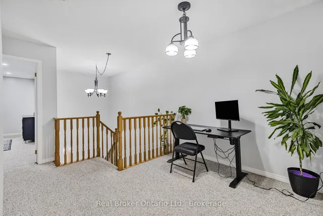 Additional image 16 of 28 Whitefish Cres