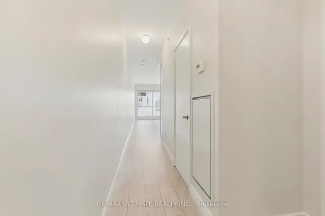 Additional image 42 of 210 Simcoe St Unit 611