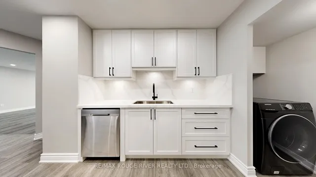 Additional image 23 of 33 Elmhurst Ave Unit 2407