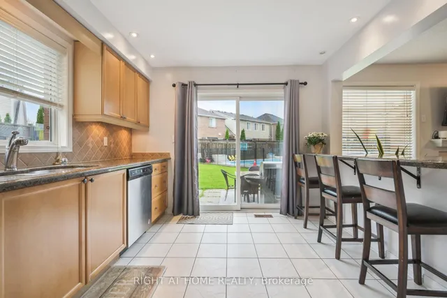 Additional image 5 of 477 Farlow Cres