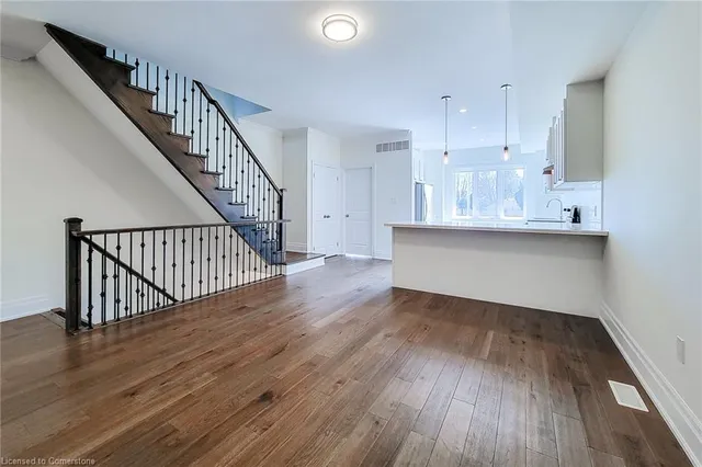 Additional image 13 of 111 Wilson St Unit 7