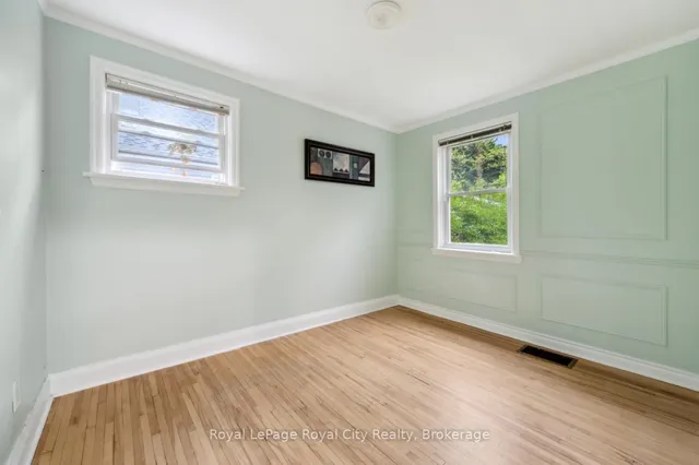 Additional image 11 of 495 Stirling Ave