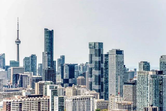 Additional image 29 of 395 Bloor St Unit 3910