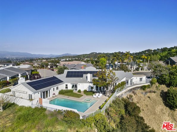 3635 Fawndale Pl, Sherman Oaks, CA 91403
