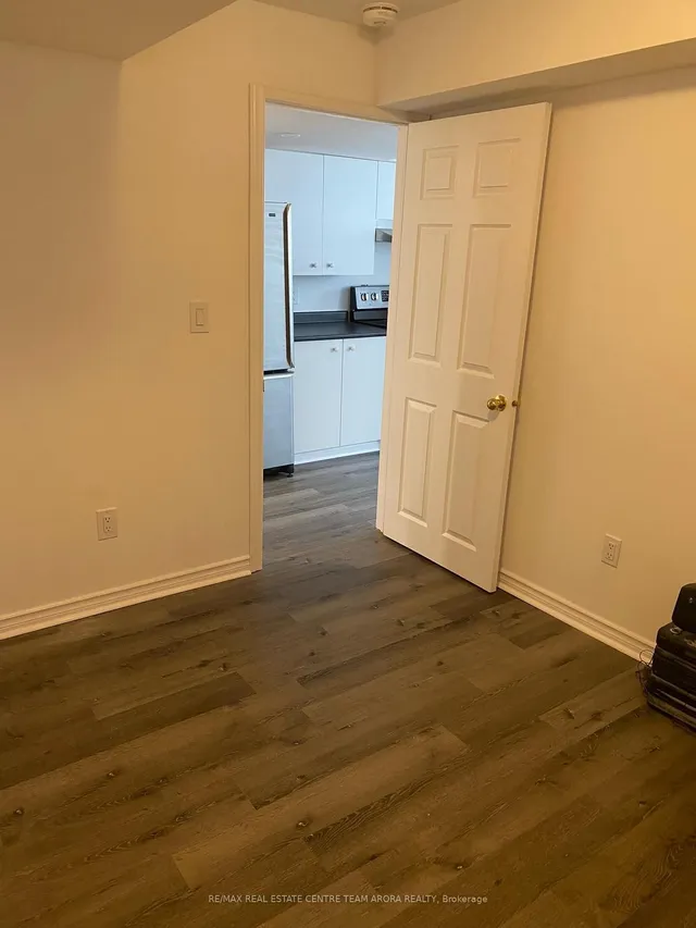 Additional image 42 of 18 Fenchurch Dr