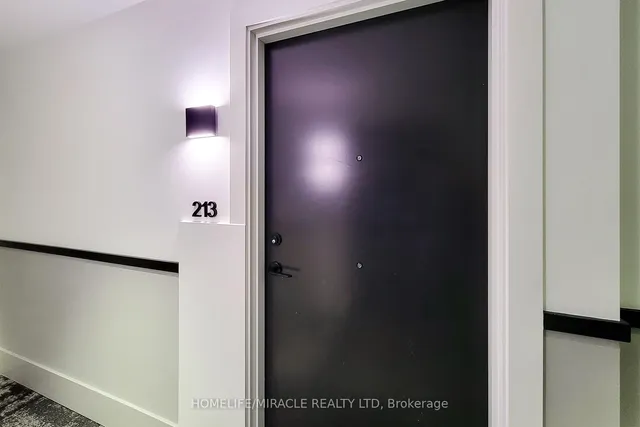 Additional image 4 of 600 North Service Rd Unit 213