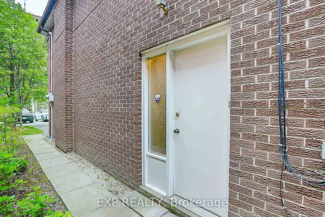 Additional image 35 of 4458 Bathurst St