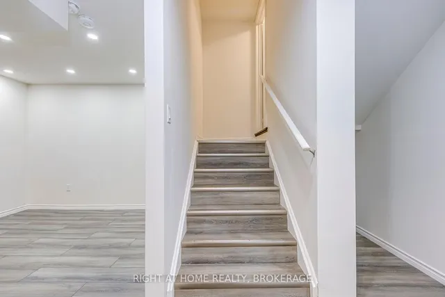 Additional image 46 of 451 Dundas St