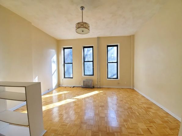 738 St Nicholas Ave APT 3R, New York, NY 10031