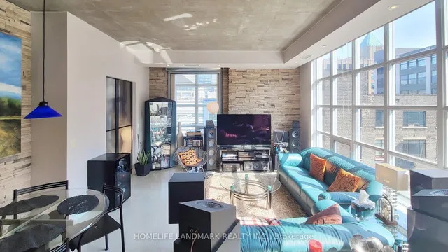 Additional image 14 of 23 Brant St Unit 712