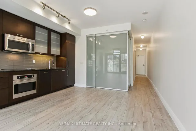 Additional image 35 of 210 Simcoe St Unit 611