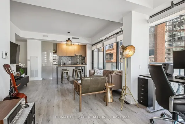 Additional image 18 of 161 Roehampton Ave Unit 601