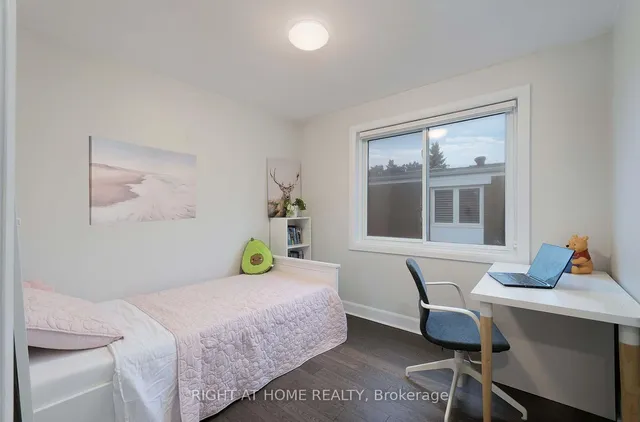 Additional image 19 of 48 Van Stassen Blvd