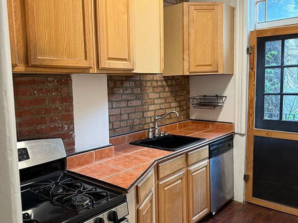 58 Sutton St FLOOR 3, Brooklyn, NY 11222