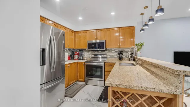 Additional image 28 of 21 EARL  GREY Cres