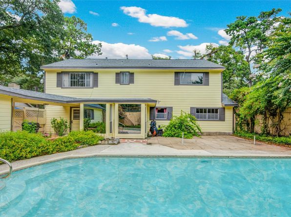5211 Olympia Fields Ln, Houston, TX 77069