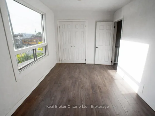 Additional image 13 of 10 Albemarle St