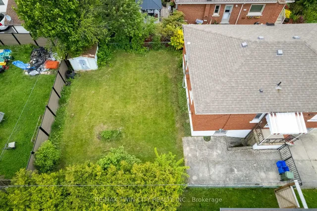 Additional image 9 of 36 Shadyside Ave