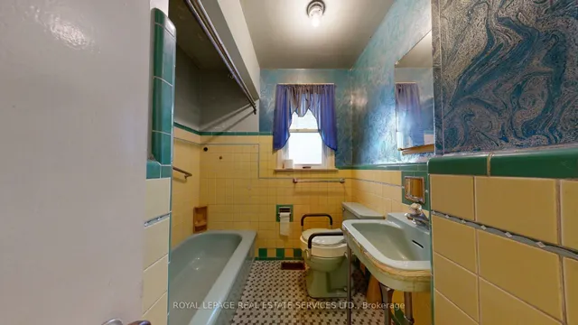 Additional image 10 of 7 Stockbridge Ave