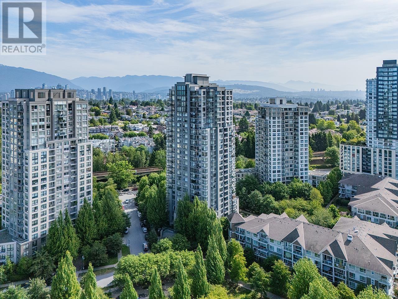 2407 5380 OBEN STREET|Vancouver, British Columbia V5R6H7