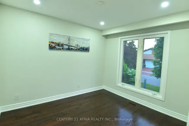 Additional image 16 of 3 Silvertip Cres