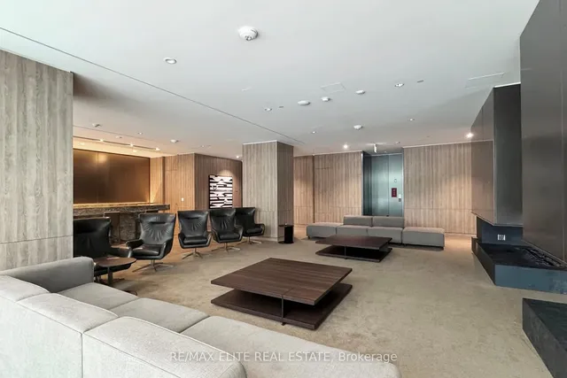 Additional image 16 of 27 Bathurst St Unit 412