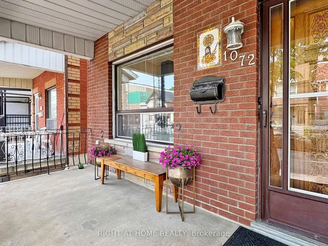 Additional image 2 of 1072 Dufferin St