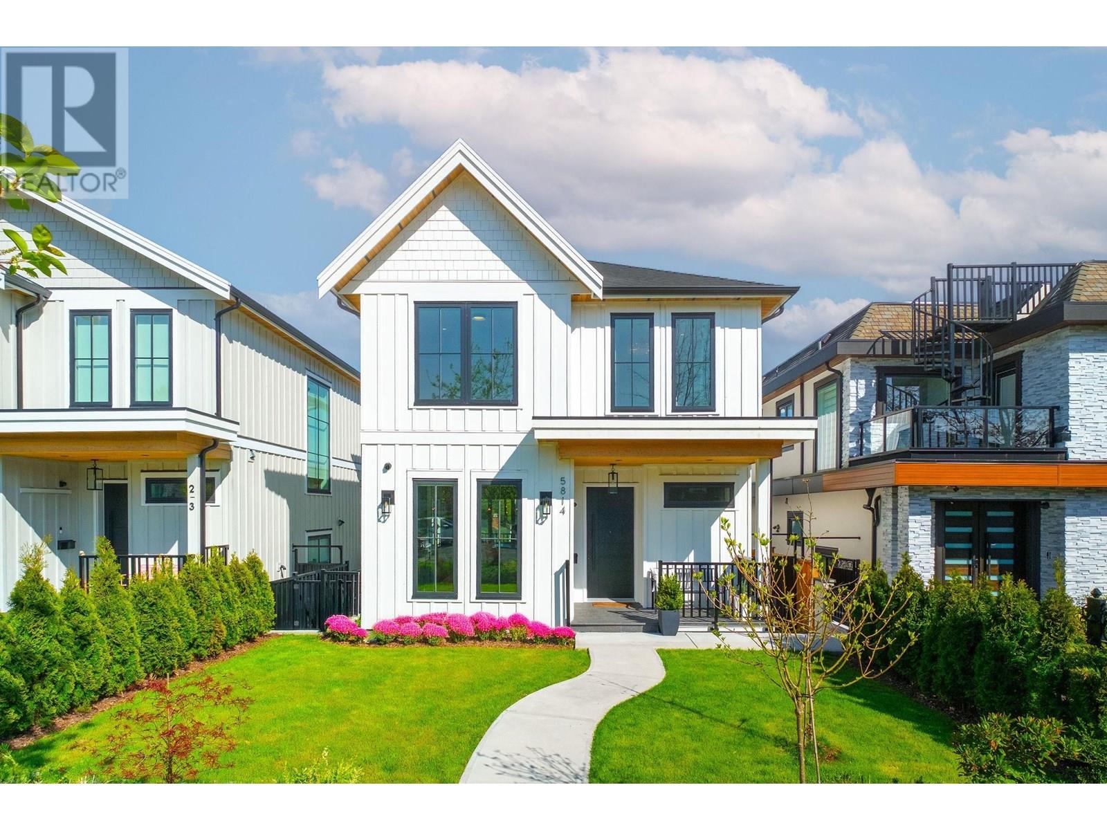 5814 CHESTER STREET|Vancouver, British Columbia V5W3B5