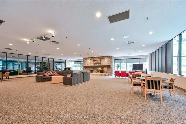 Additional image 31 of 275 Bamburgh Circ Unit 604