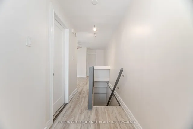 Additional image 16 of 1995 Gerrard St